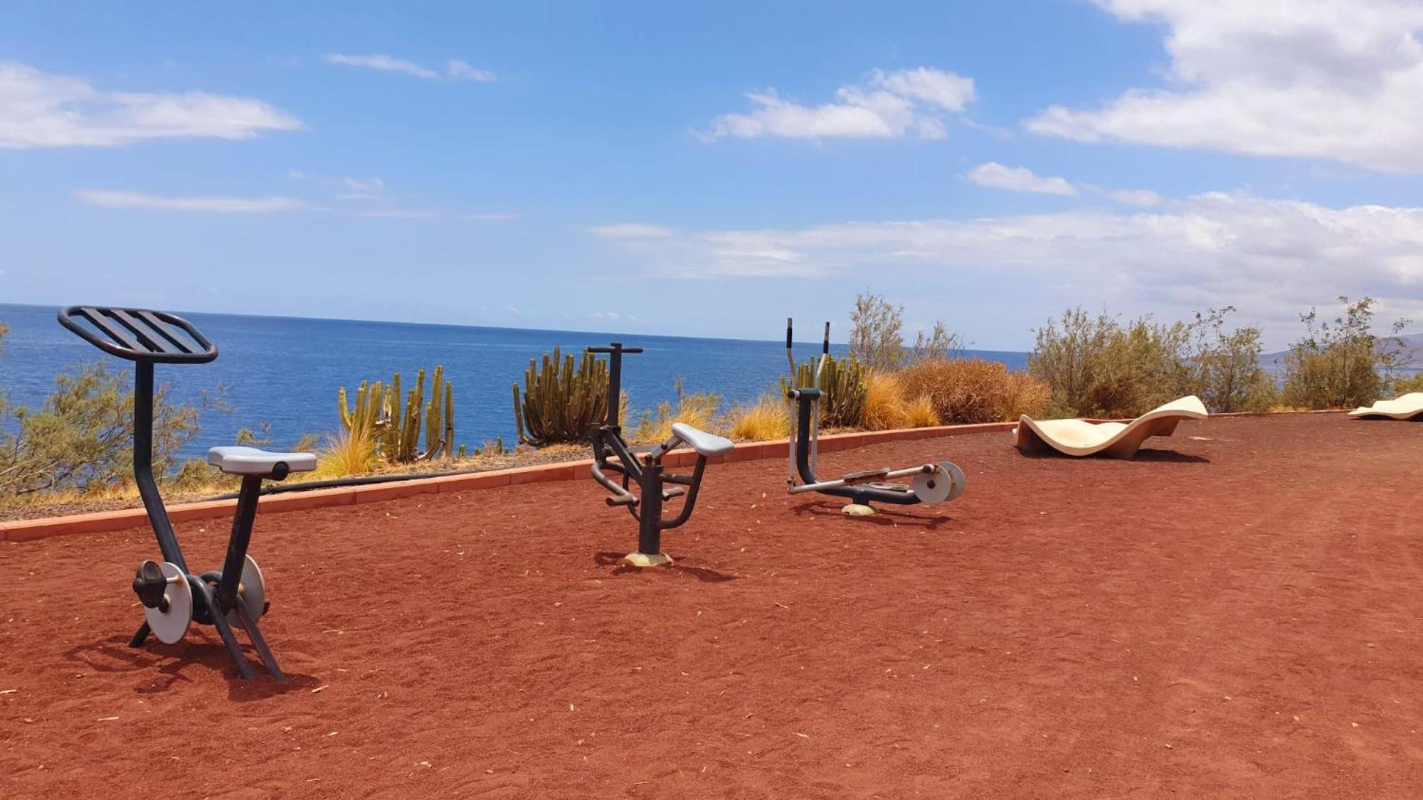 Luxury 1 Minute To The Beach & Salt Pool Tabaiba Room photo